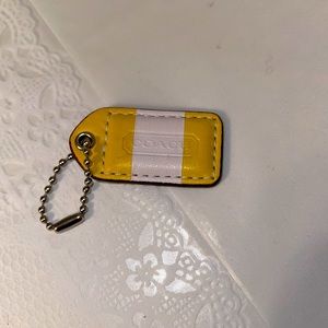 Coach hang tag